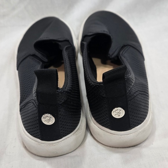 Women's Black Perforated Slip On Sneakers Casual Comfort Shoes Sz 8.5 - Picture 4 of 7